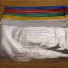 10 תיקיות A6 עם רוכסן