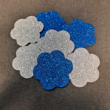 גזירות סול פרחים כחול-לבן נוצץ 5 ס"מ